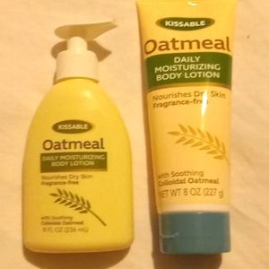 2 kissable daily moisturizing oatmeal lotion
